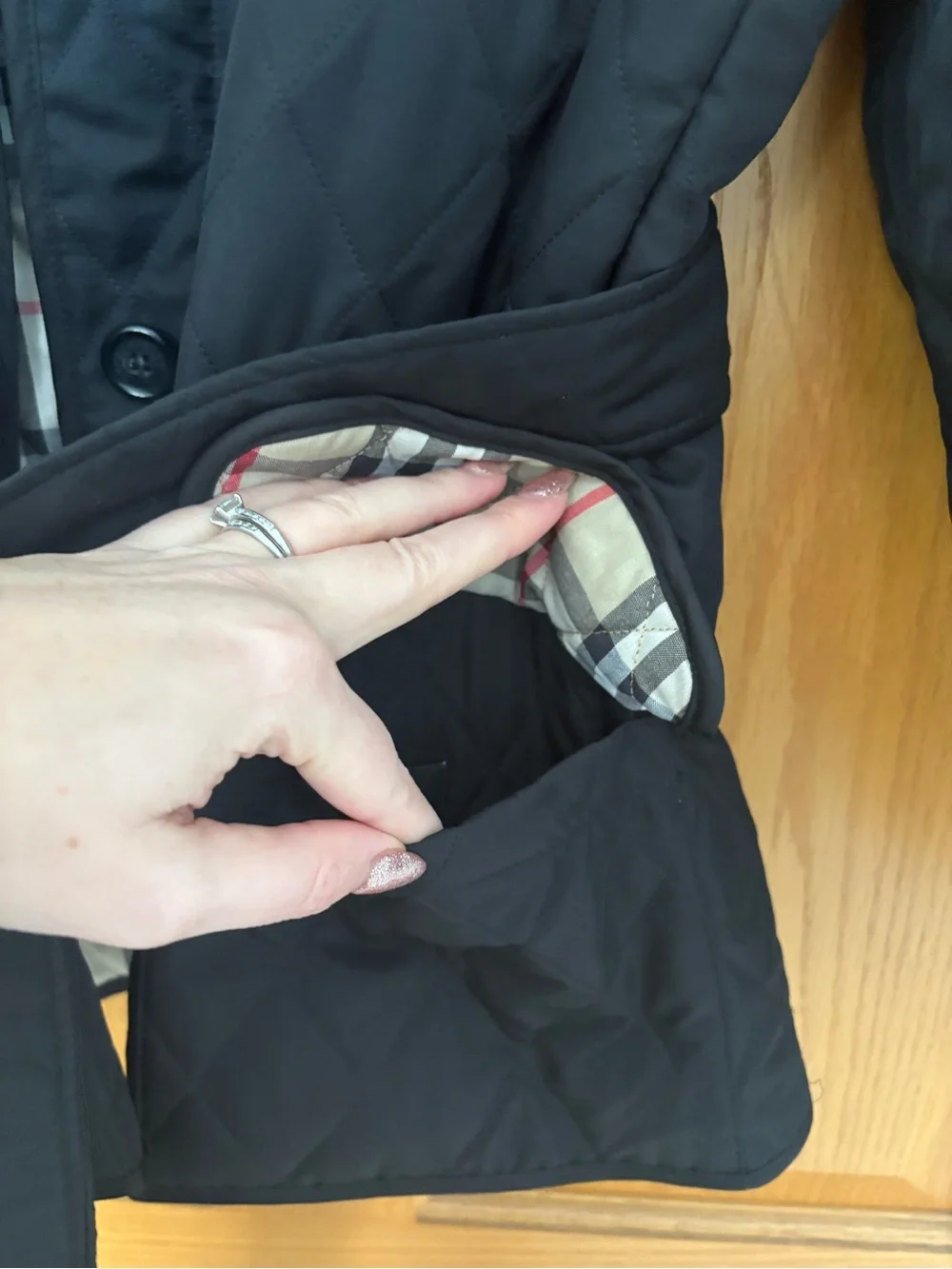 Burberry Black Quilted Trench Coat with Signature Check Lining - Picture 6 of 6
